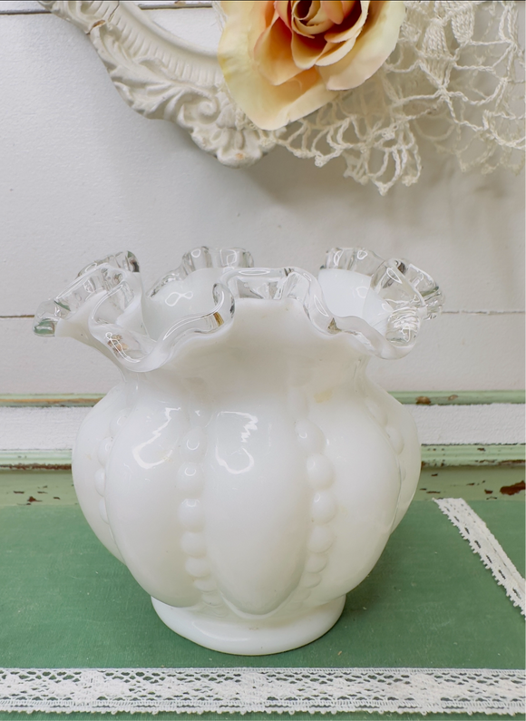 VINTAGE FENTON BEADED RUFFLED BOWL