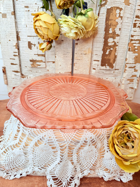 PINK DEPRESSION GLASS AMAZINGLY DETAILED FOOTED PLATE