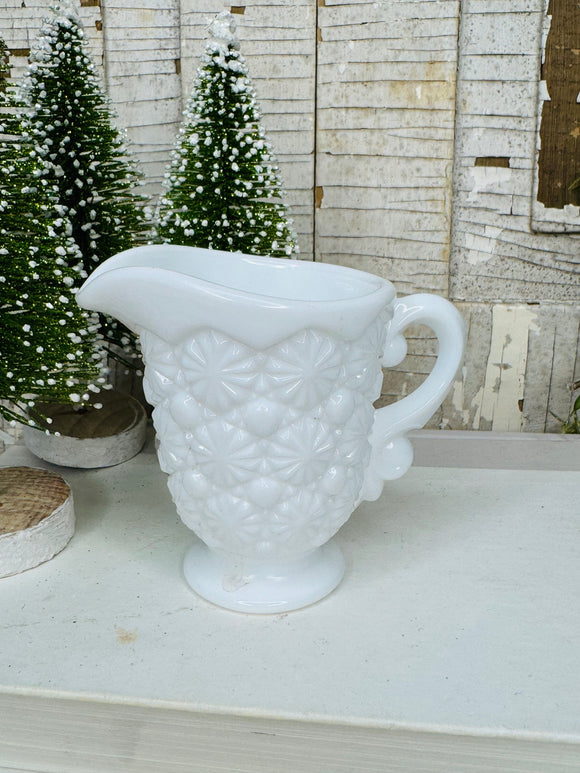 MILK GLASS VINTAGE DAISY BUTTON CREAMER