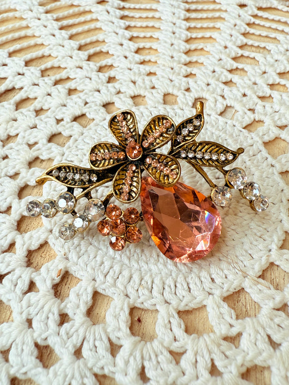 GEM AND GOLD FLORAL BROOCH