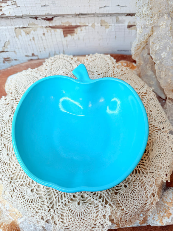 (Copy) CUTE CERAMIC RUFFLED COLLAR KITTY