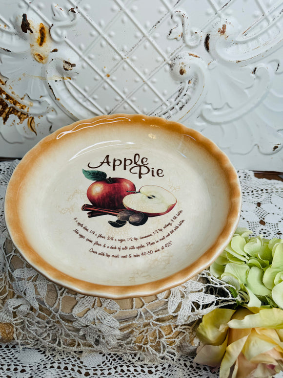 VINTAGE APPLE PIE DISH