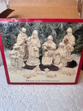 VINTAGE 10 PIECE PORCELAIN NATIVITY SET WITH WOOD BASE AND BOX