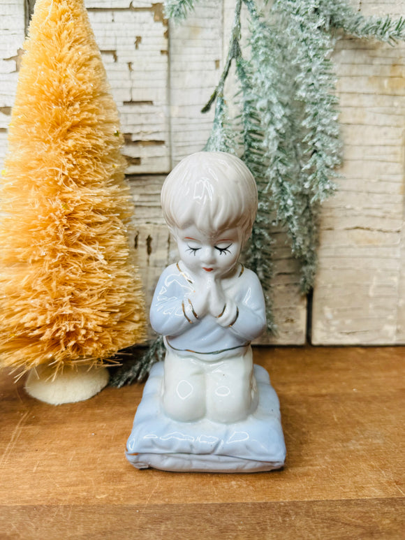 PRAYING BOY VINTAGE PORCELAIN STATUETTE