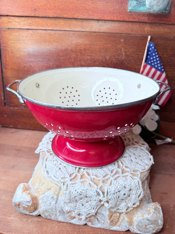 LARGE VINTAGE RED COLANDER