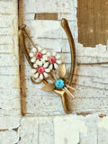 VINTAGE FLORAL WISHBONE BROOCH