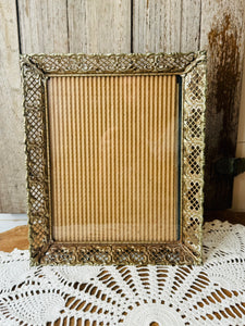 ORNATE VINTAGE FRAME