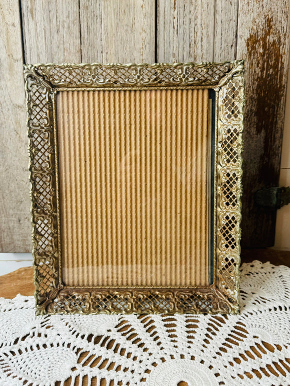 ORNATE VINTAGE FRAME