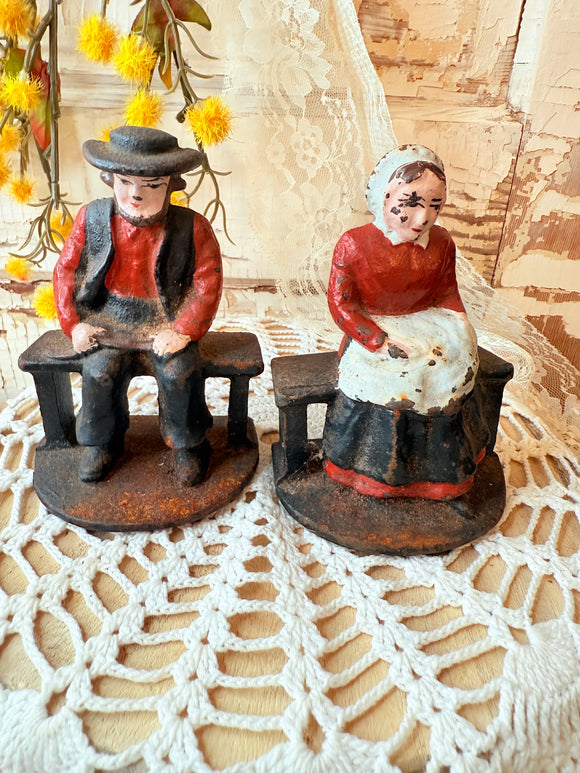 VINTAGE SET OF CAST IRON AMISH BOOKENDS
