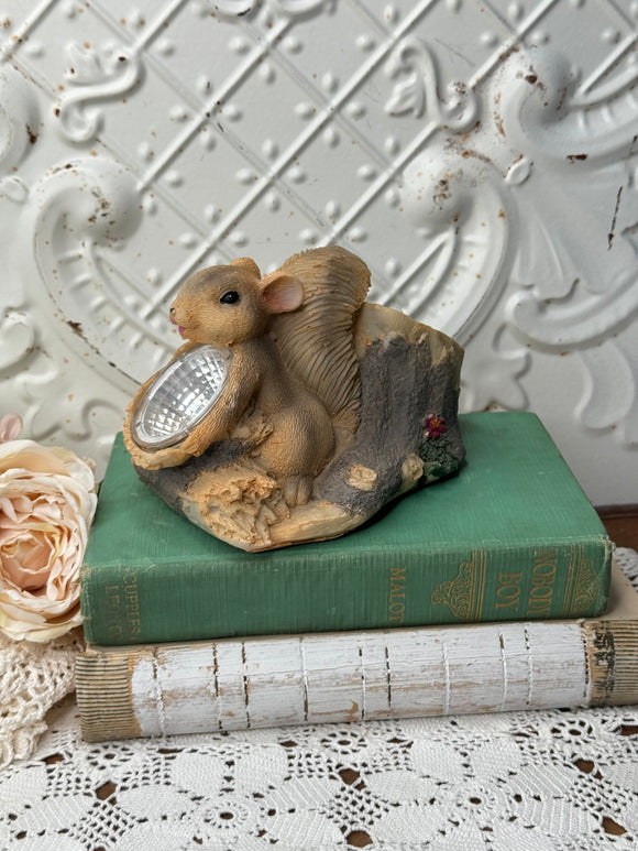 SOLAR LIGHT VINTAGE SQUIRREL YARD STATUETTE #2