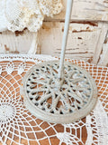 VINTAGE IRON STANDING WREATH HOLDER  STAND - WHITE