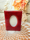 VINTAGE RED OVAL CUTOUT PHOTO ALBUM l
