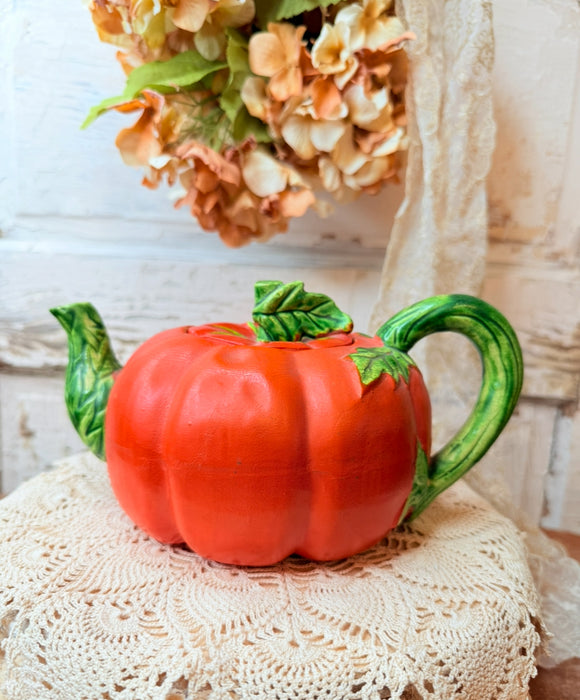ADORABLE VINTAGE PUMPKIN TEAPOT