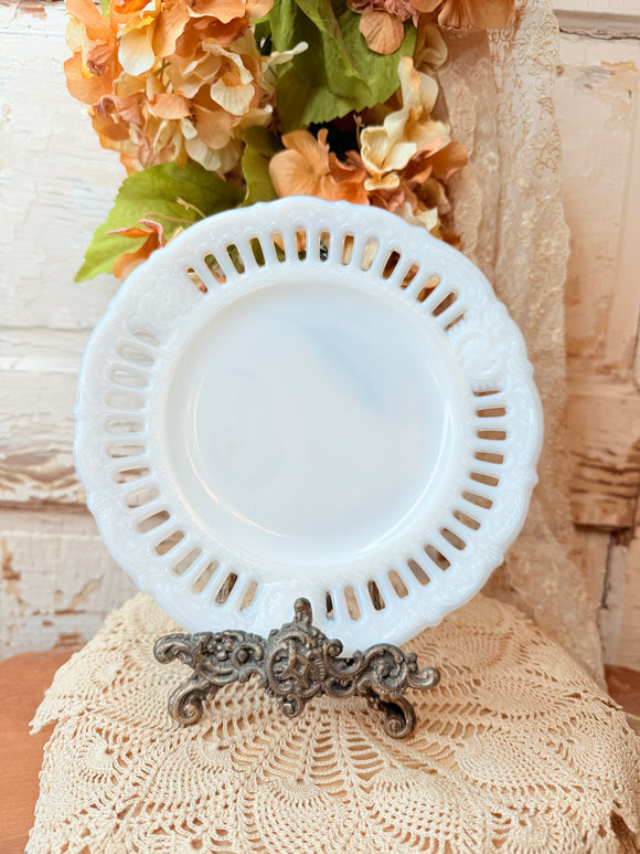 VINTAGE MILK GLASS PIERCED EDGE PLATE