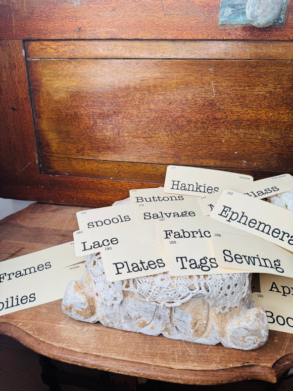 XL ASSORTED FLASH CARDS WITH WORDS