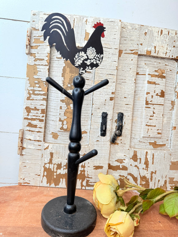 VINTAGE ROOSTER WOODEN MUG RACK