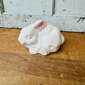 VINTAGE BUNNY STATUETTE