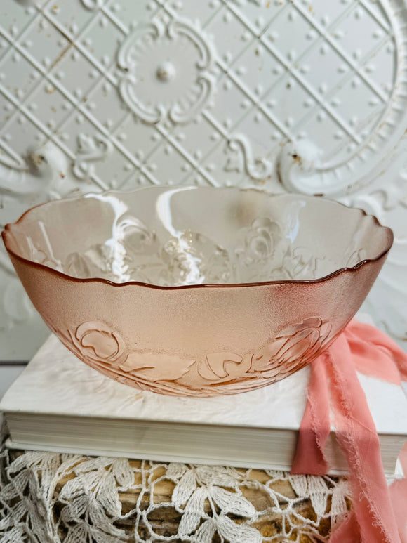 VINTAGE ARCOROC PINK FROSTED SALAD BOWL