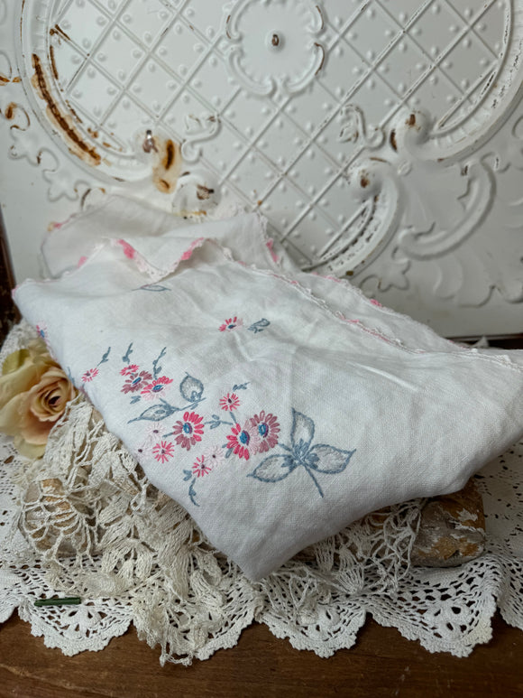 EMBROIDERED VINTAGE FLORAL RUNNER #2