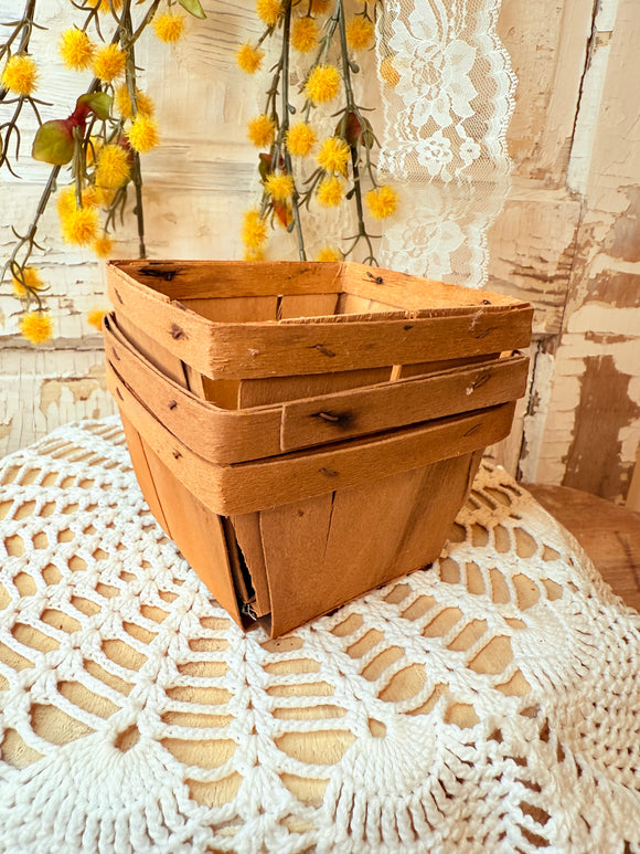 SET OF 3 AUTHENTIC BERRY BASKETS FARM