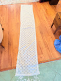 VINTAGE DAISY LACE RUNNER