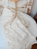 ANTIQUE XXL ROUND VICTORIAN LACE TABLECLOTH