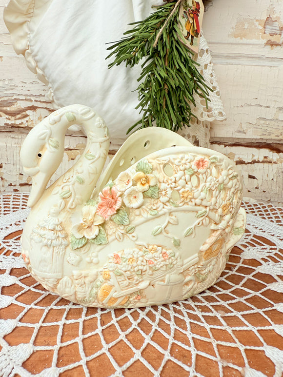LARGE FLORAL SWAN DECOR