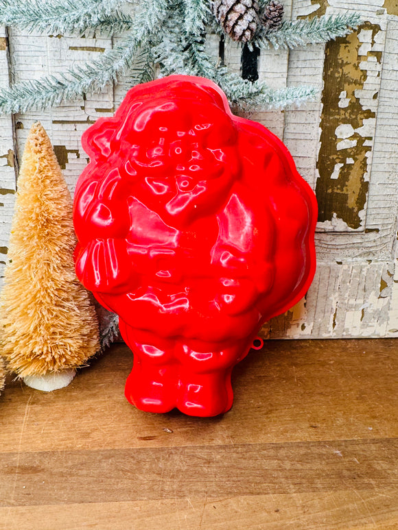 VINTAGE RETRO RED CAKE JELLO MOULD - SANTA