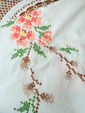 VINTAGE TABLECLOTH WITH EMBROIDERED FLOWERS