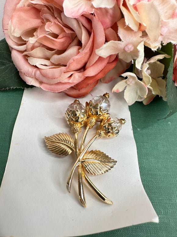 GOLDEN FLORAL BROOCH