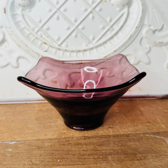 VINTAGE MID CENTURY AMETHYST GLASS BOWL