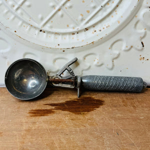 ANTIQUE ICE CREAM SCOOP -SILVER