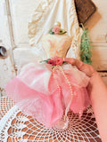 VINTAGE EMBROIDERED ORNATE BODICE DECOR
