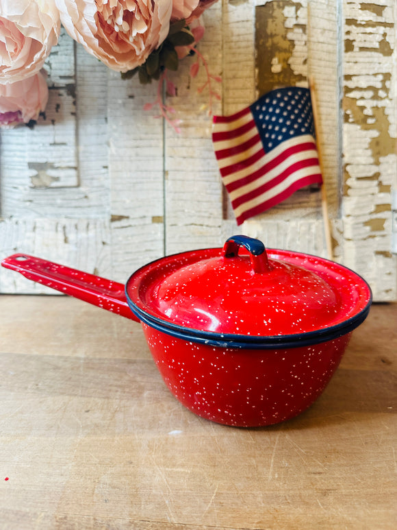 RED ENAMELWARE VINTAGE SPECKLED POT