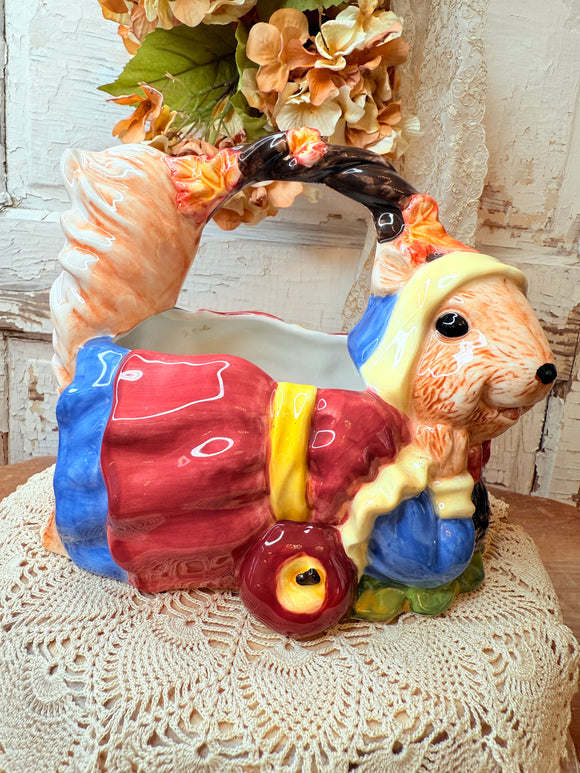 HANDPAINTED ADORABLE VINTAGE SQUIRREL GLASS BASKET