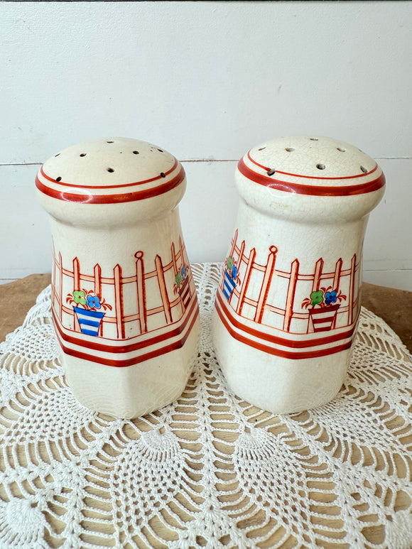 SET OF VERY RARE SUNNYSIDE LARGE CERAMIC SALT AND PEPPER SHAKERS