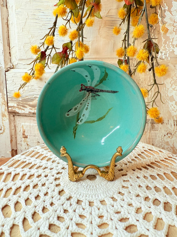 GLAZED POTTERY DRAGONFLY DISH HAND PAINTED