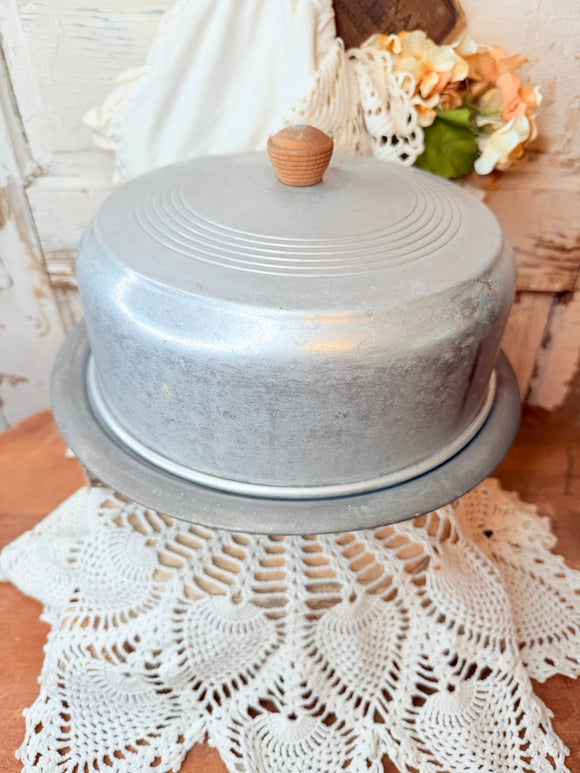 ALUMINUM CAKE PLATE AND TOPPER CLOCHE