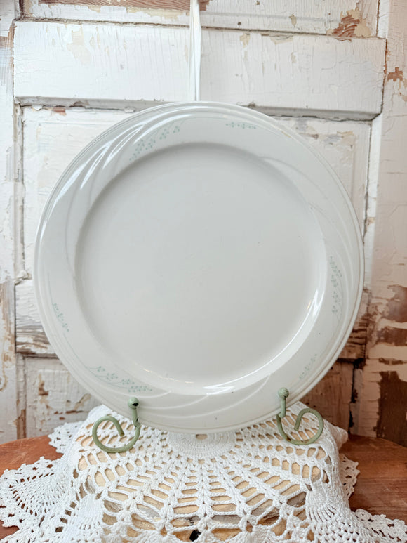 SYRACUSE MARKED FLORAL GORGEOUS VINTAGE PLATE DECOR