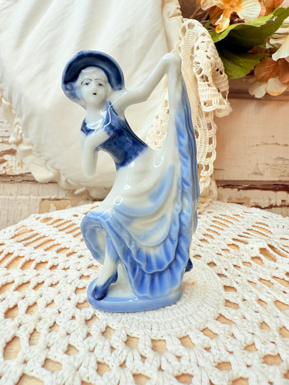 JAPAN BLUE AND WHITE BEAUTIFUL VINTAGE LADY STATUETTE