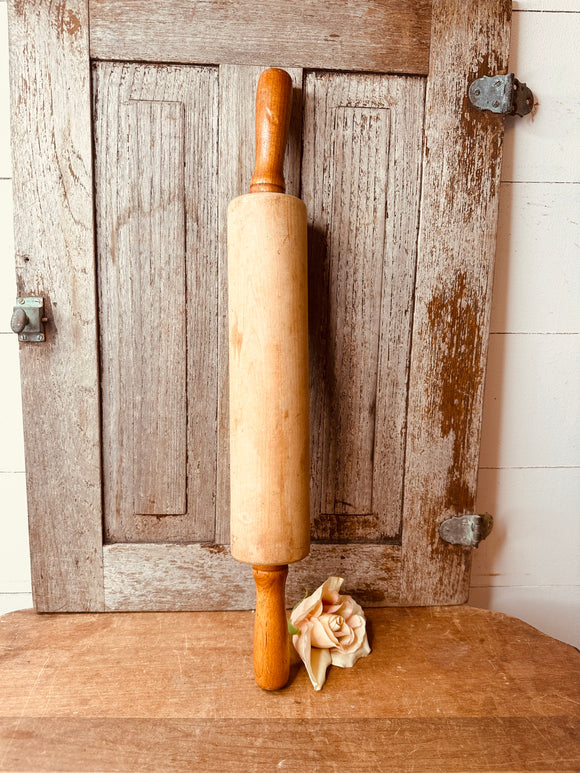 RARE WOOD VINTAGE LARGE ROLLING PIN