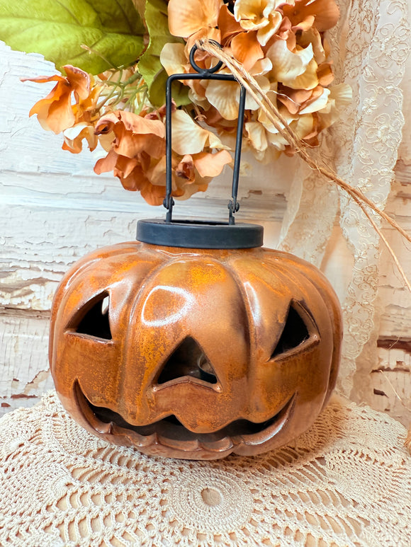 VINTAGE PUMPKIN ORNATE TEALIGHT CANDLE HOLDER