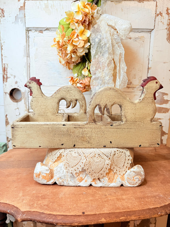 RUSTIC ROOSTERS DIVIDED TRAY