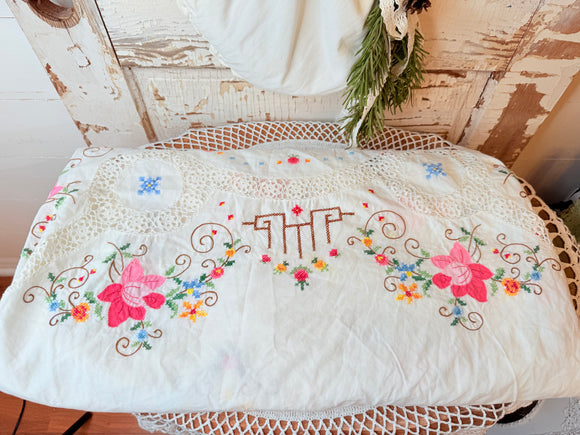 EXTRA LONG VINTAGE AMAZING FLORAL TABLECLOTH