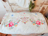 EXTRA LONG VINTAGE AMAZING FLORAL TABLECLOTH