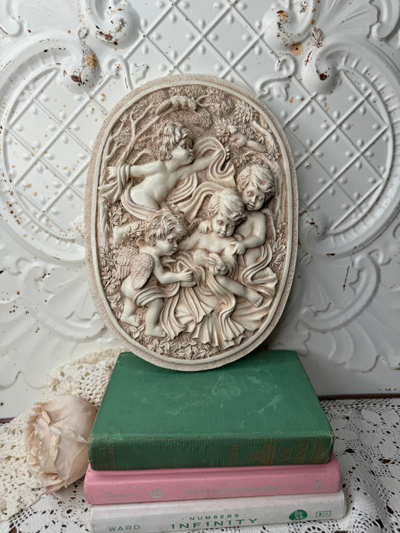 LARGE GARDEN OVAL CHERUB ART