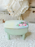 VINTAGE PORCELAIN FOOTED TRINKET DISH