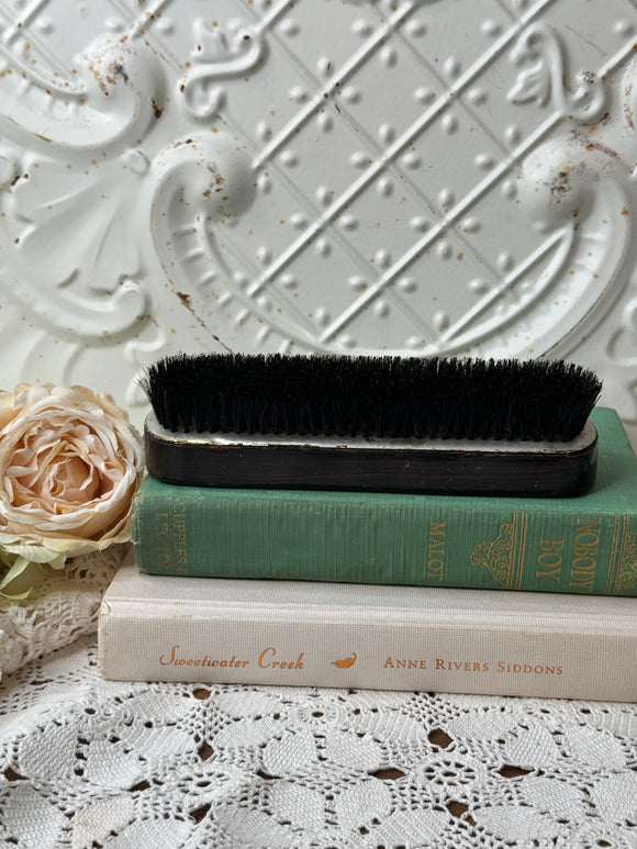 LARGE VINTAGE SHOE BRUSH