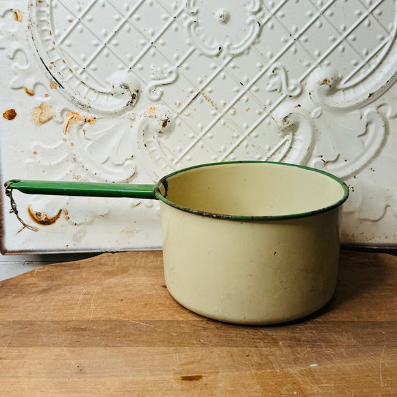 GREEN DETAILED VINTAGE ENAMEL POT