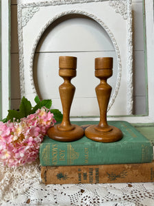 PAIR OF BLONDE WOOD VINTAGE DETAILED CANDLESTICK HOLDERS